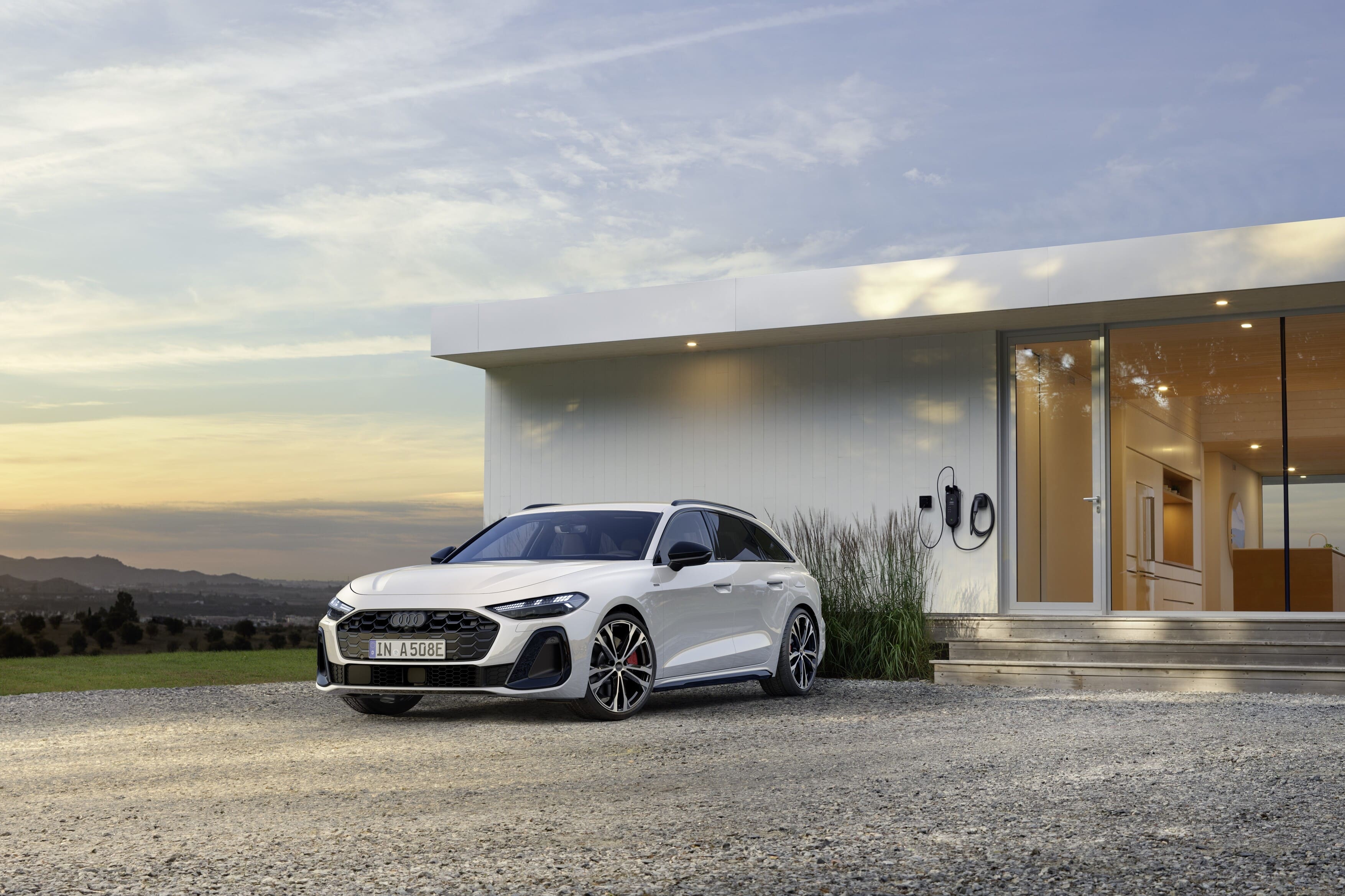 Audi Paris 12 - La Nouvelle Audi A5 Avant e-hybrid